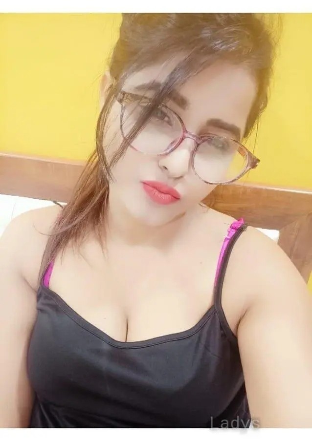 Riya Roy
